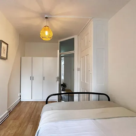 Lisa'S Place Near Kings Cross - 2 Double Beds, 1 Sofa Bed, Great Location, Ideal For Families